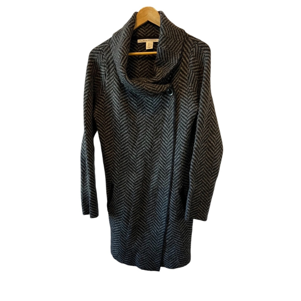 MAX STUDIO Wool Blend Grey & Black Chevron Print One Button Funnel Neck Sweater